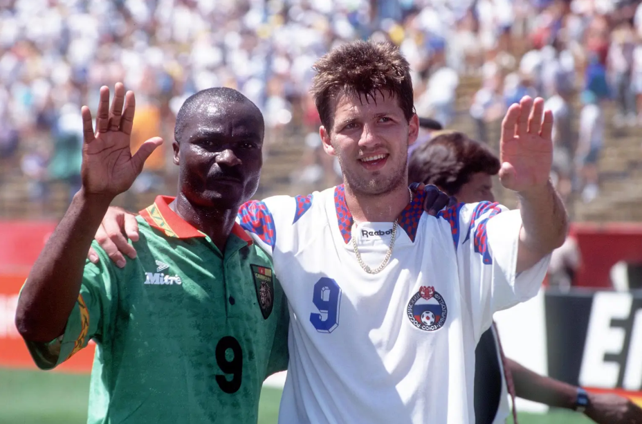 O Jogo dos Recordes Impossíveis:                     Salenko, Roger Milla e a Copa de 94